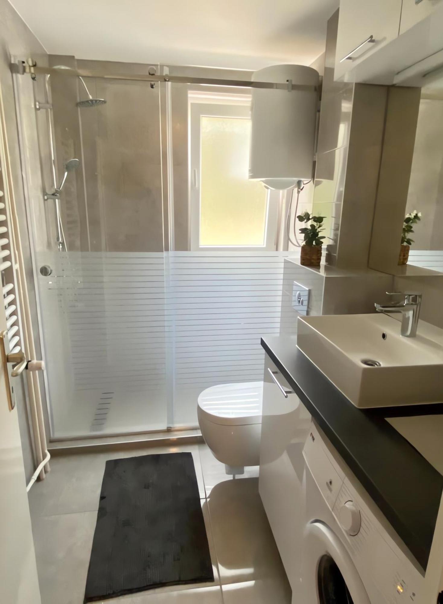 Central Park Apartment Čačak エクステリア 写真