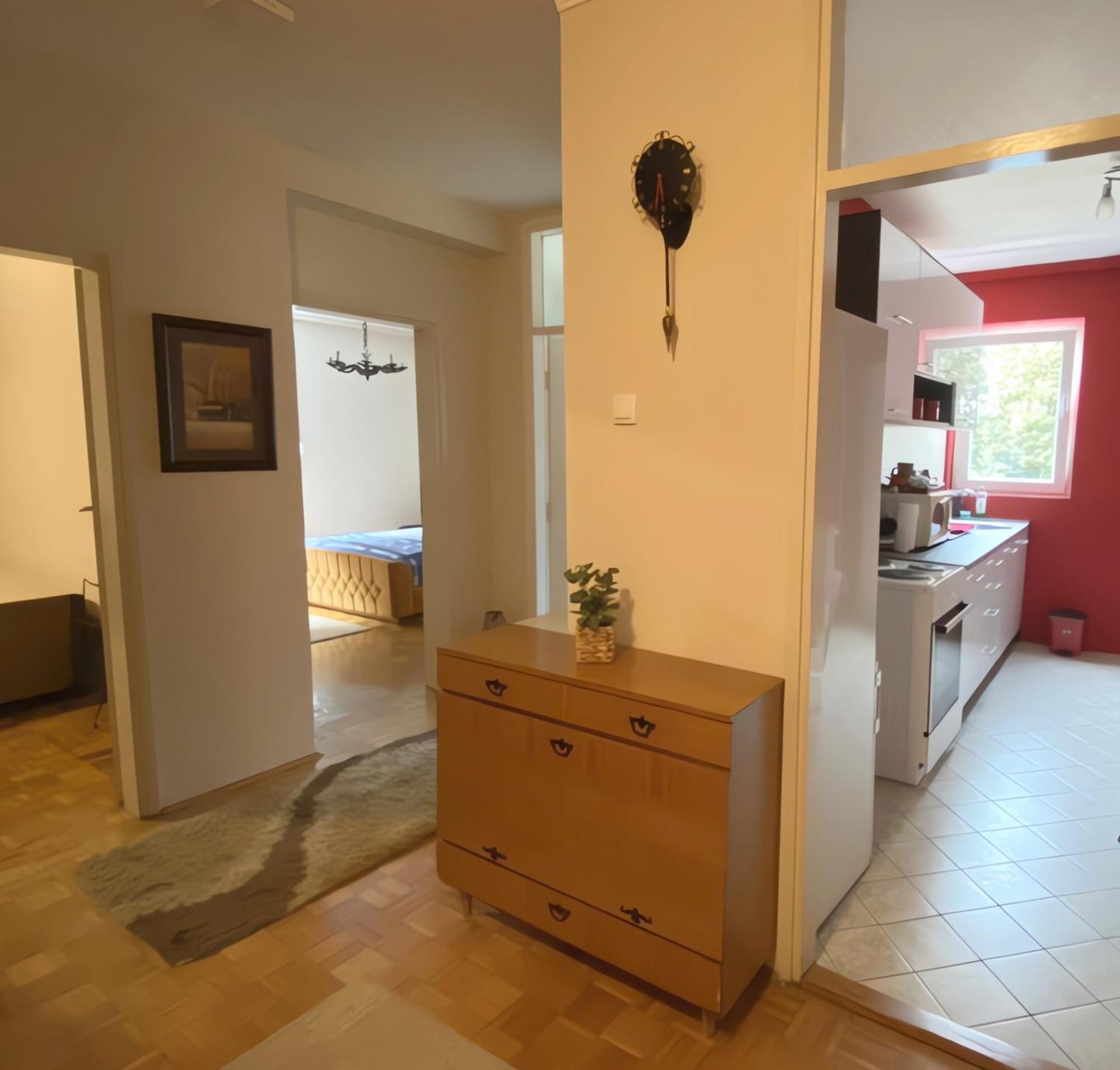 Central Park Apartment Čačak エクステリア 写真